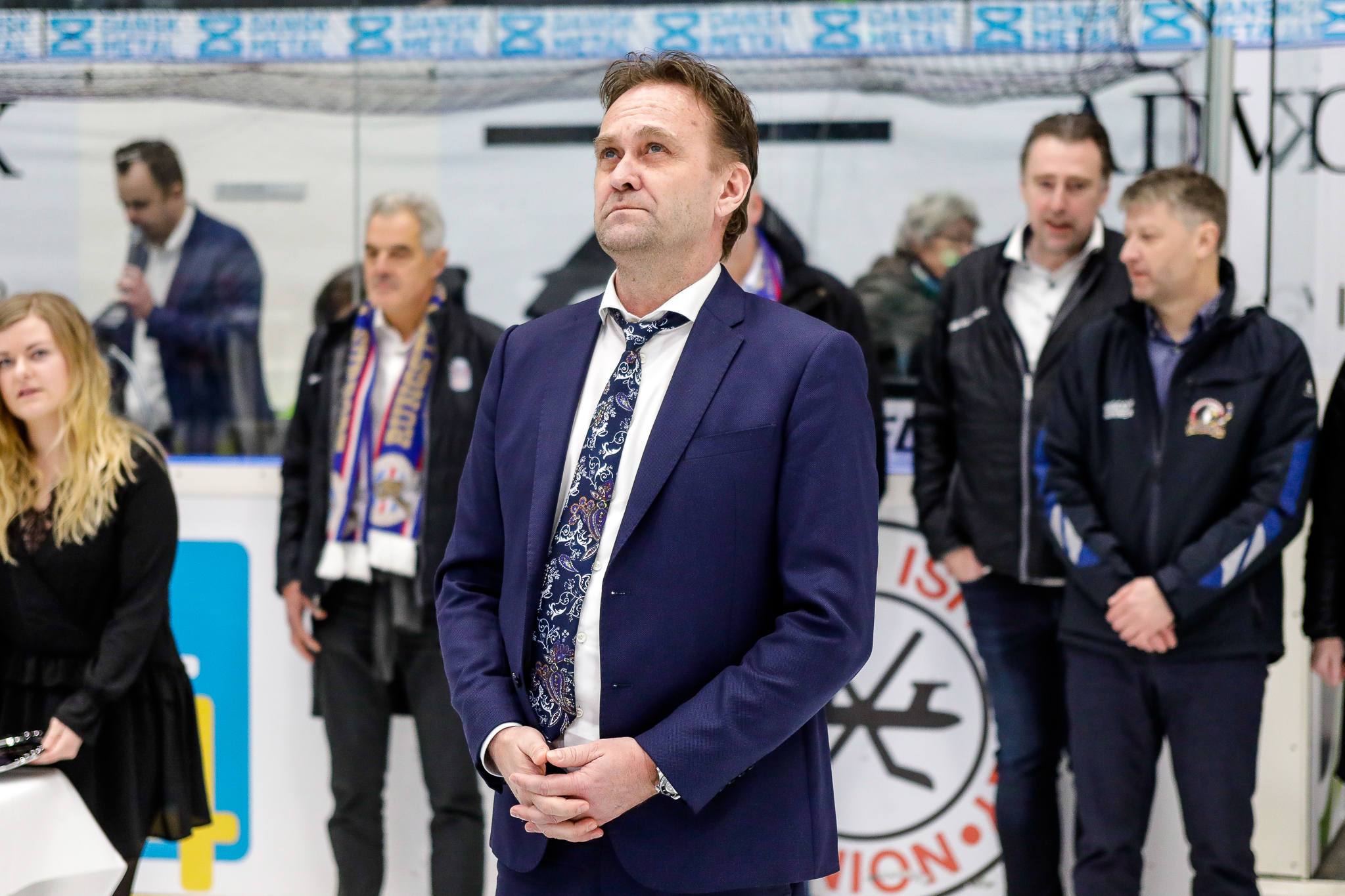 Henrik Bach Nielsen får disse ord af eks-formand Ejvind Olesen: ”Jeg er imponeret. Det er modigt at gå efter det ultimative.”